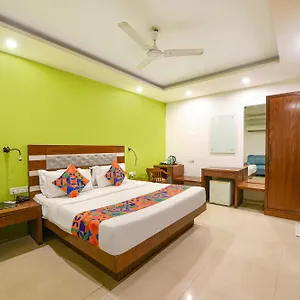 Fabhotel The Kings Plaza *** New Delhi