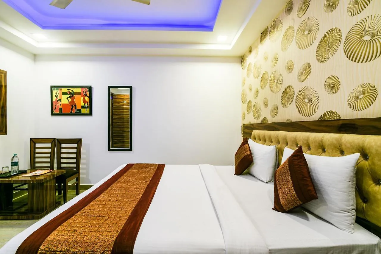 Hotel Pearl - Mahipalpur Delhi Airport New Delhi