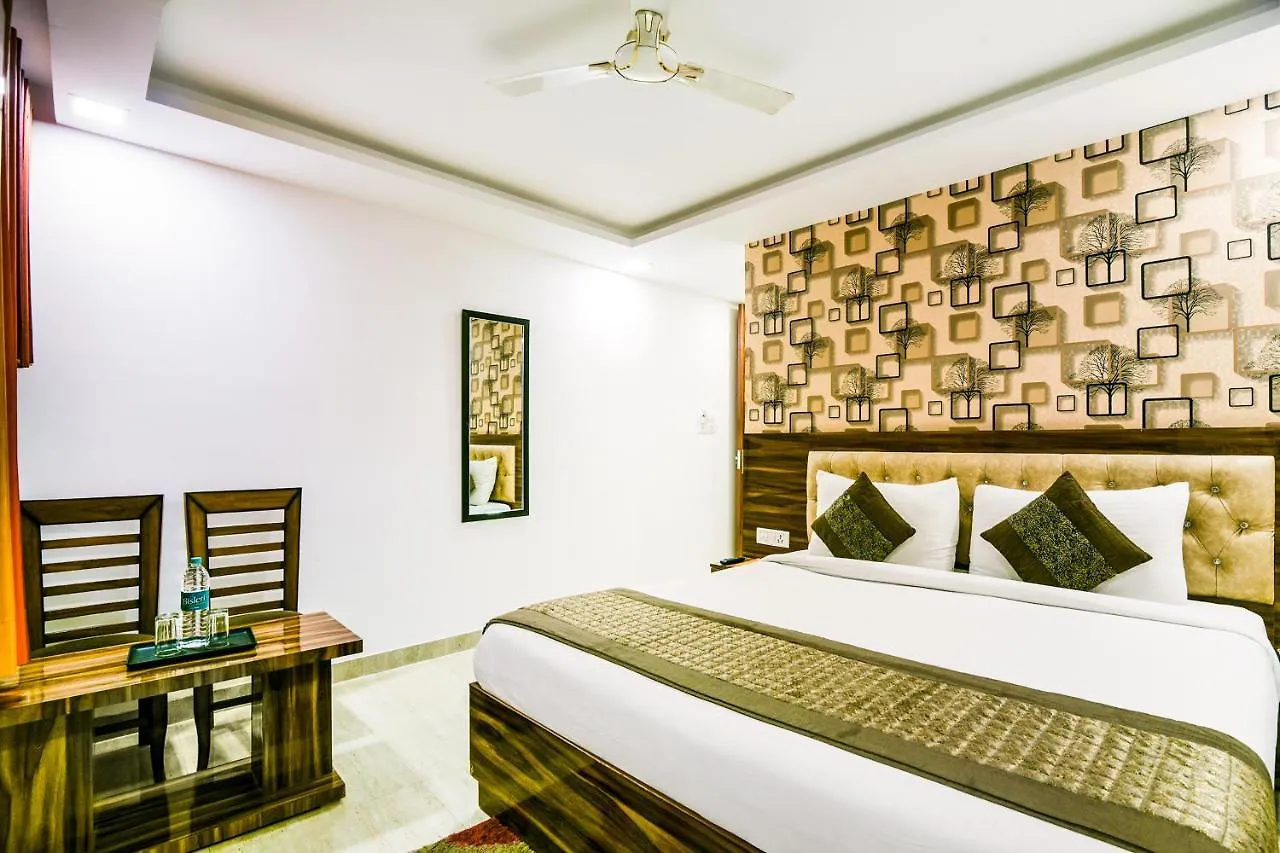 Hotel Pearl - Mahipalpur Delhi Airport New Delhi