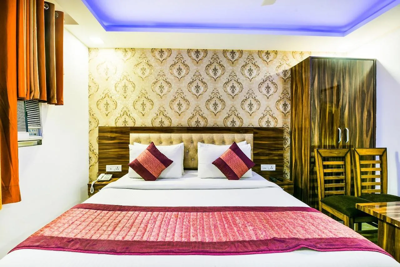 Hotel Pearl - Mahipalpur Delhi Airport New Delhi